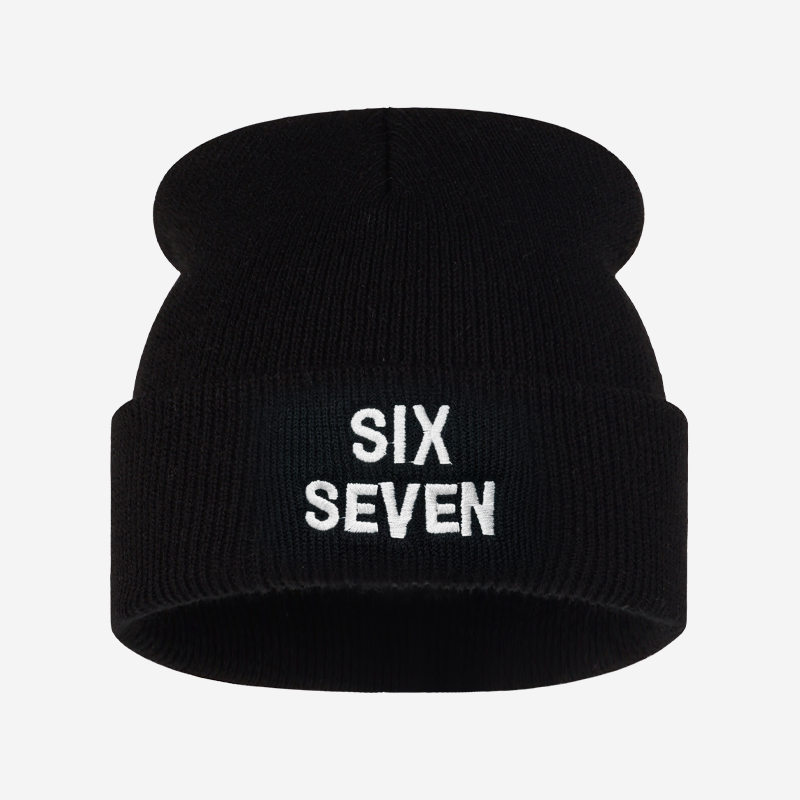 Beanie Cuffed Knit - Вязаная шапка-бини с вышитыми буквами SIX