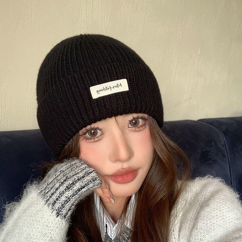 Зимняя шапка-бини с нашивкой,  – обзор и цена Beanie Cuffed Knit